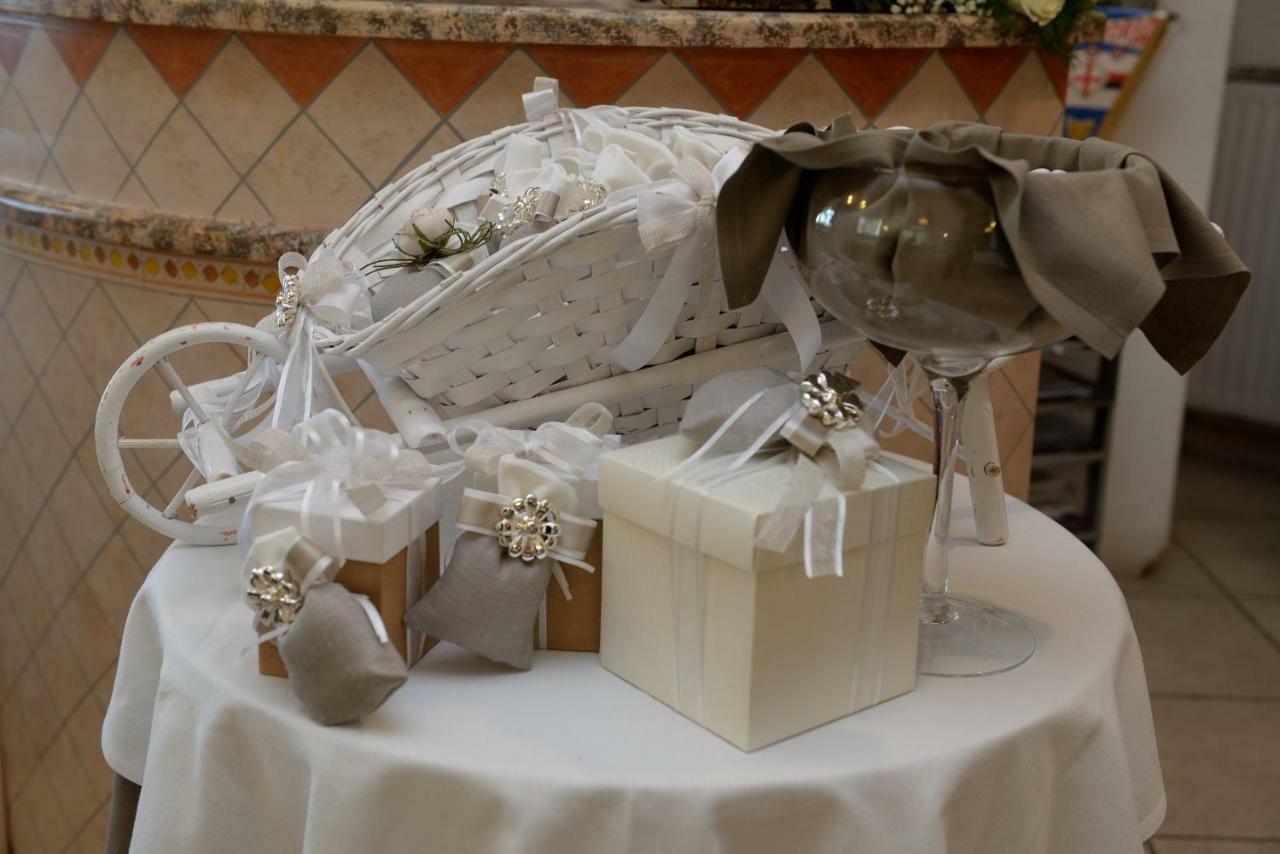 Hotel Ristorante Milton Varazze Bagian luar foto
