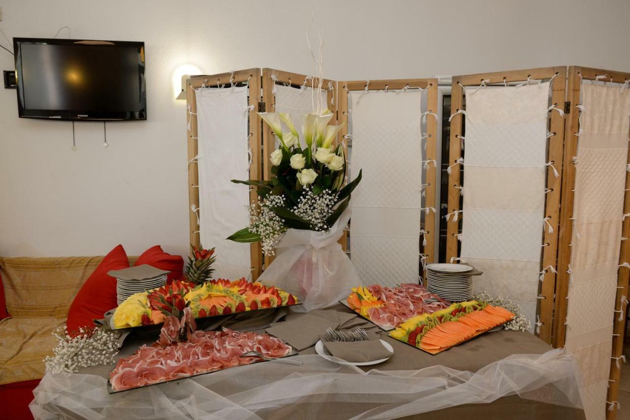 Hotel Ristorante Milton Varazze Bagian luar foto